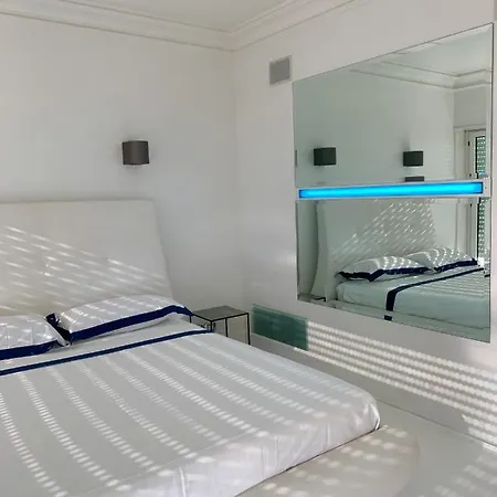 Apartment Luxury - *